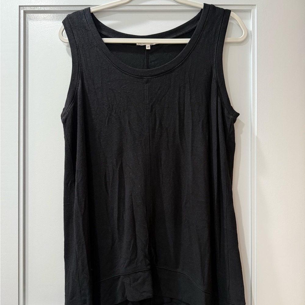 Willow & Clay Black Sleeveless Women's Top